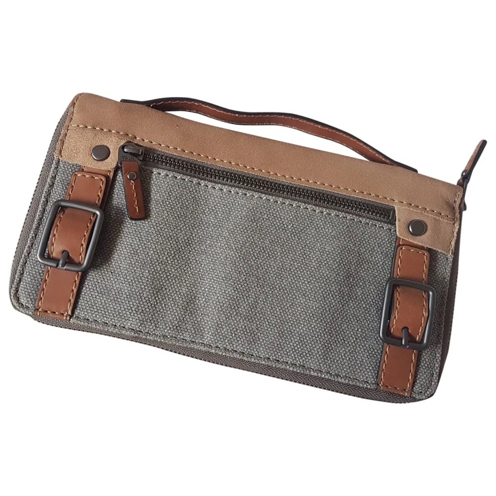 Fossil “Emilia” Organizer